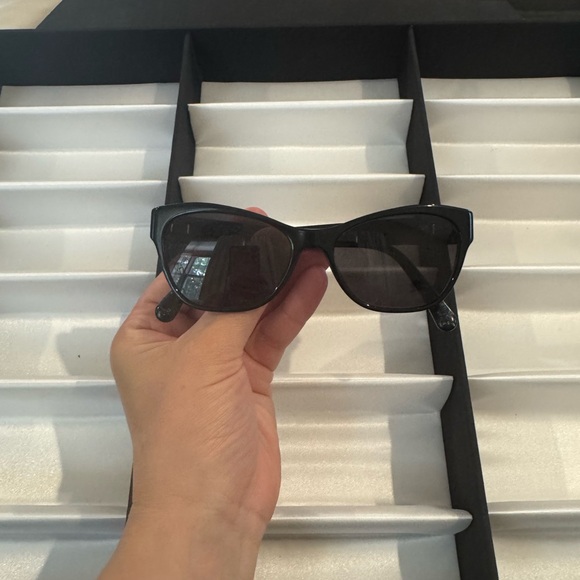 Chanel Stylish Black Cat-Eye Sunglasses - Picture 1 of 2
